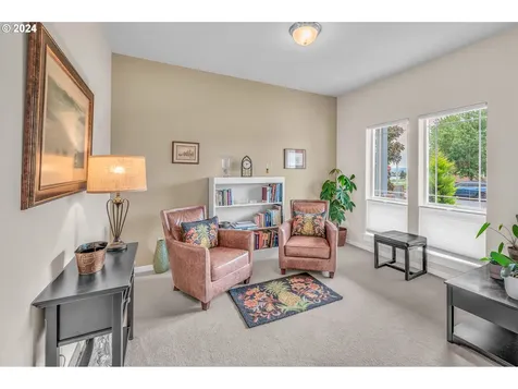 33955 Se Erika Court Scappoose OR 97056