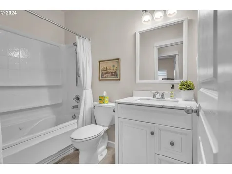 33955 Se Erika Court Scappoose OR 97056