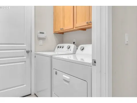 33955 Se Erika Court Scappoose OR 97056