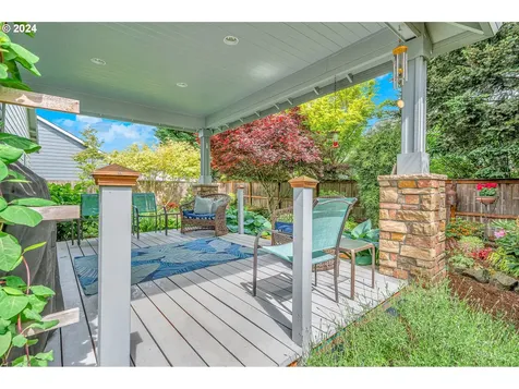 33955 Se Erika Court Scappoose OR 97056