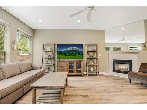 2119 Ne 52nd Avenue Hillsboro OR 97124