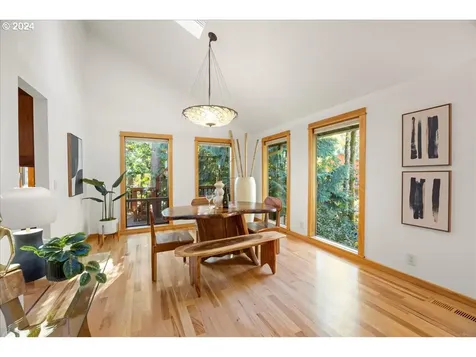 7430 SW Canyon Drive Portland OR 97225