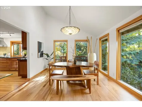 7430 SW Canyon Drive Portland OR 97225