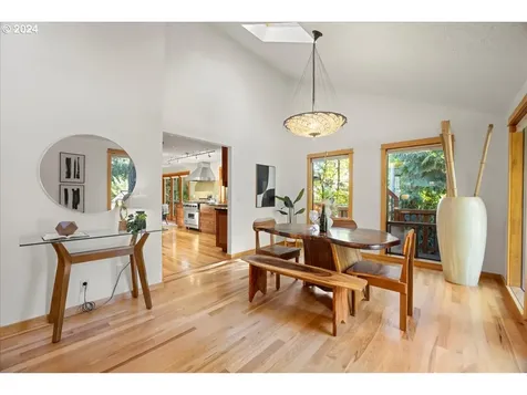 7430 SW Canyon Drive Portland OR 97225