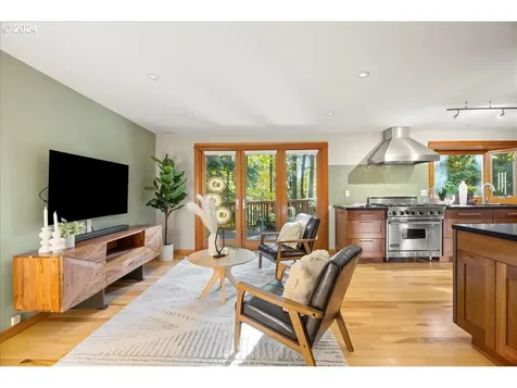 7430 SW Canyon Drive Portland OR 97225