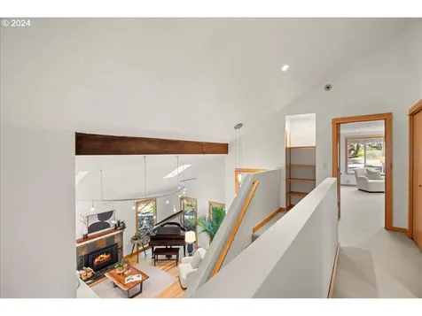 7430 SW Canyon Drive Portland OR 97225