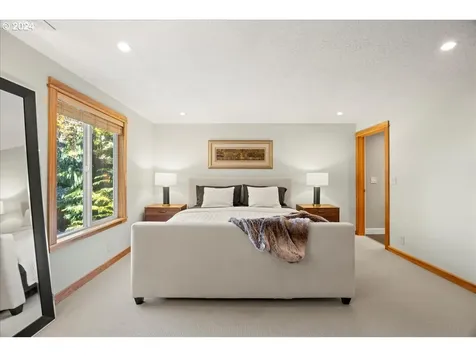 7430 SW Canyon Drive Portland OR 97225