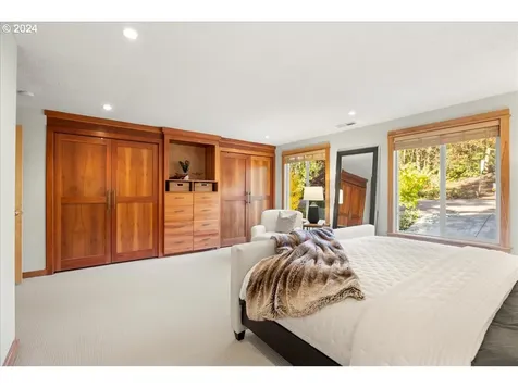 7430 SW Canyon Drive Portland OR 97225