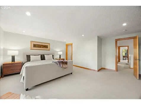 7430 SW Canyon Drive Portland OR 97225