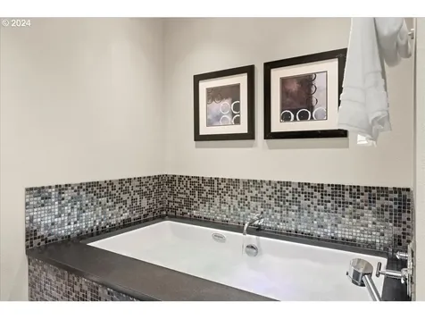 7430 SW Canyon Drive Portland OR 97225