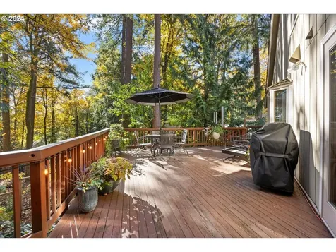 7430 SW Canyon Drive Portland OR 97225