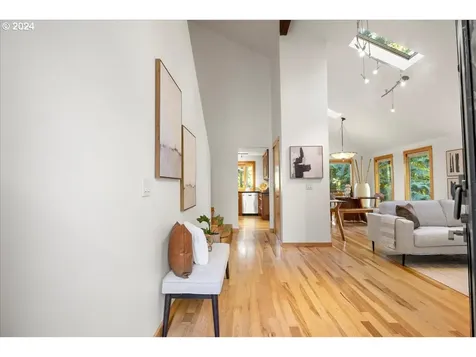 7430 SW Canyon Drive Portland OR 97225