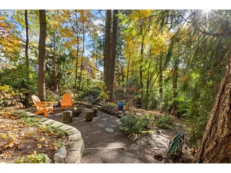 7430 SW Canyon Drive Portland OR 97225