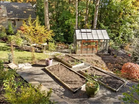 7430 SW Canyon Drive Portland OR 97225