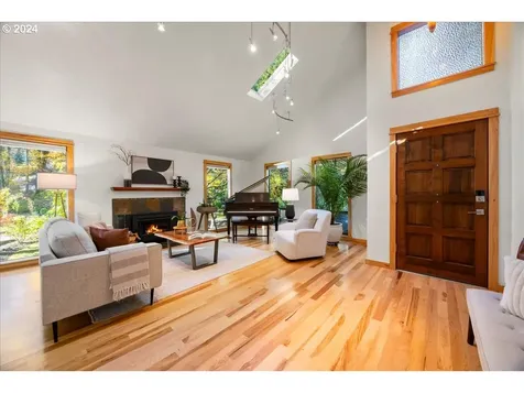 7430 SW Canyon Drive Portland OR 97225