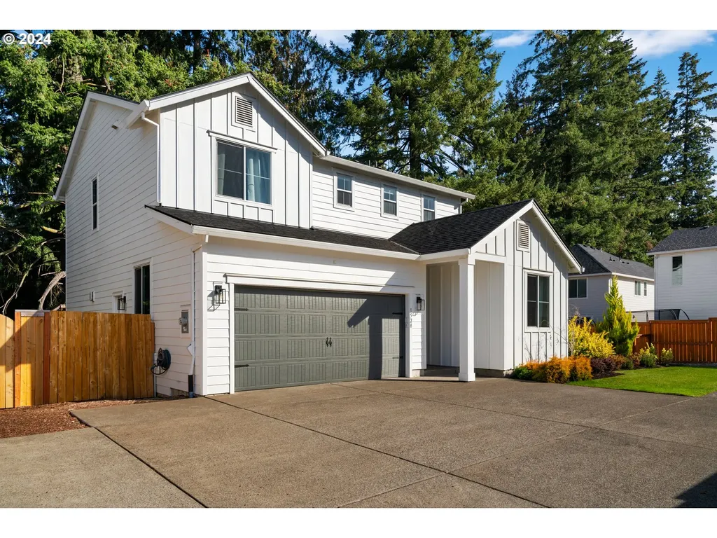 1528 NE 12th Place Canby OR 97013