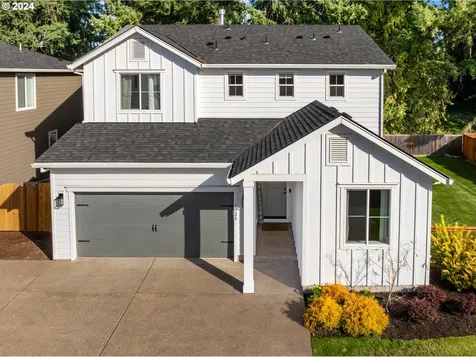 1528 NE 12th Place Canby OR 97013
