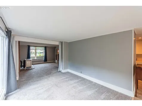 1475 Sherman Avenue North Bend OR 97459