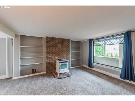 1475 Sherman Avenue North Bend OR 97459