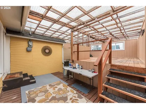 1475 Sherman Avenue North Bend OR 97459