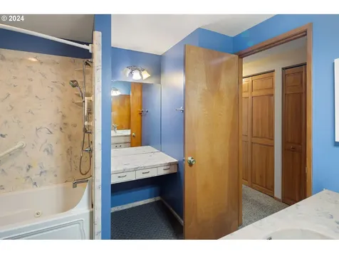 5195 Donald Street Eugene OR 97405