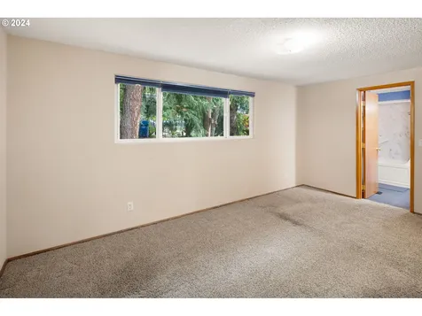 5195 Donald Street Eugene OR 97405