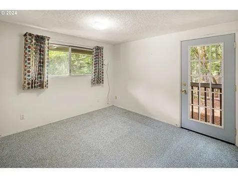 5195 Donald Street Eugene OR 97405