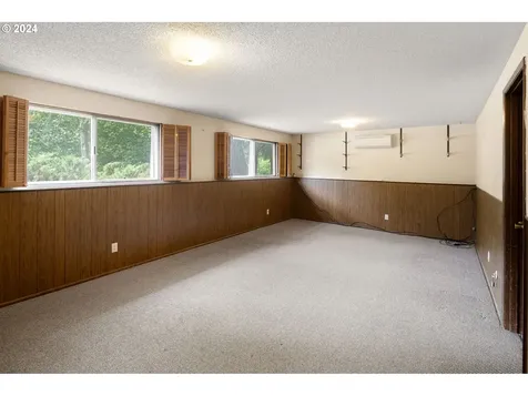 5195 Donald Street Eugene OR 97405