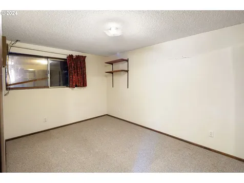 5195 Donald Street Eugene OR 97405