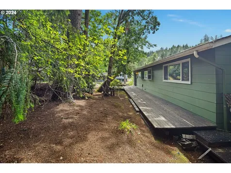 5195 Donald Street Eugene OR 97405