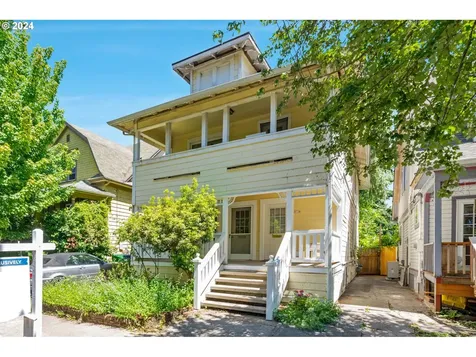 916 SE 35th Avenue Portland OR 97214