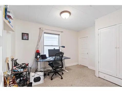 916 SE 35th Avenue Portland OR 97214