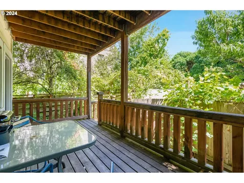 916 SE 35th Avenue Portland OR 97214