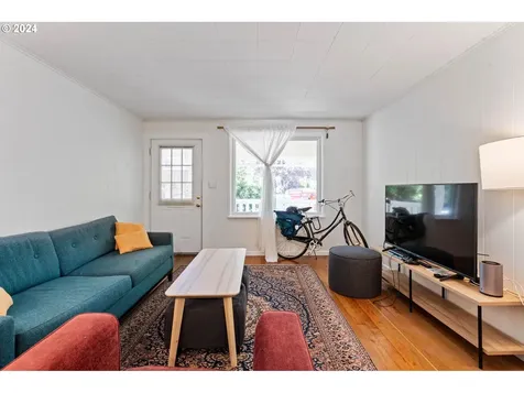 916 SE 35th Avenue Portland OR 97214