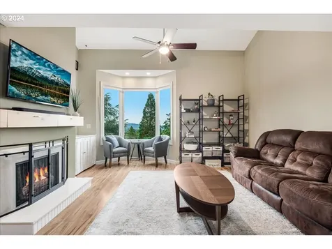 6555 Sw Canyon Court Portland OR 97225