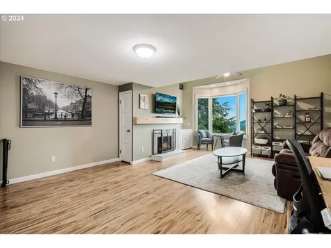 6555 Sw Canyon Court Portland OR 97225