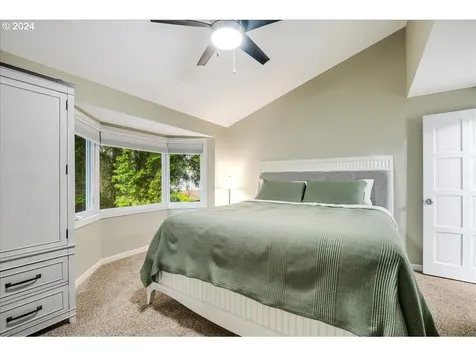 6555 Sw Canyon Court Portland OR 97225