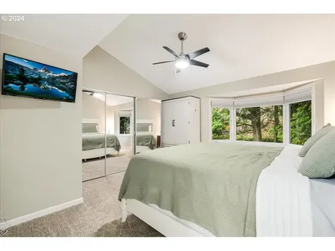 6555 Sw Canyon Court Portland OR 97225