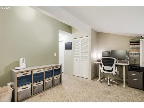6555 Sw Canyon Court Portland OR 97225