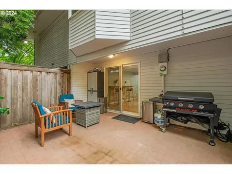6555 Sw Canyon Court Portland OR 97225