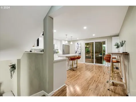 6555 Sw Canyon Court Portland OR 97225