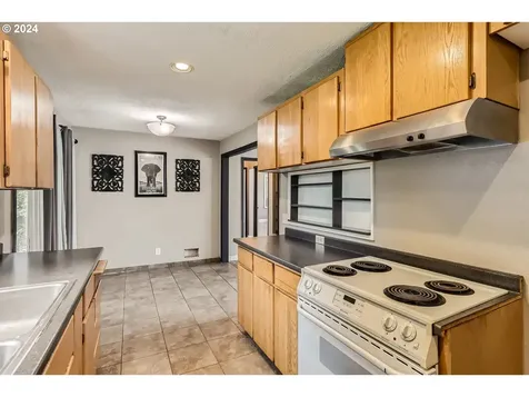 1022 NE Jackson Street Hillsboro OR 97124