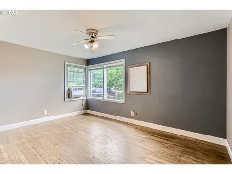 1022 NE Jackson Street Hillsboro OR 97124