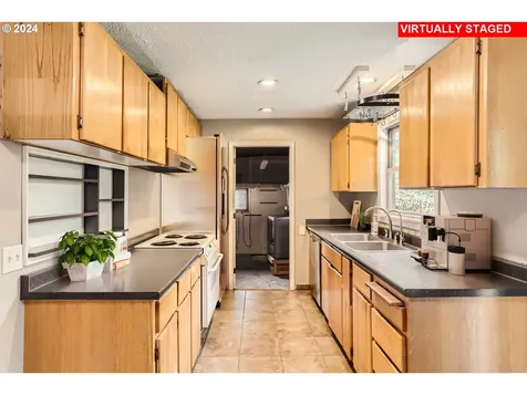 1022 NE Jackson Street Hillsboro OR 97124