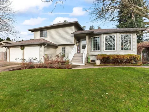 13003 NW 40th Avenue Vancouver WA 98685