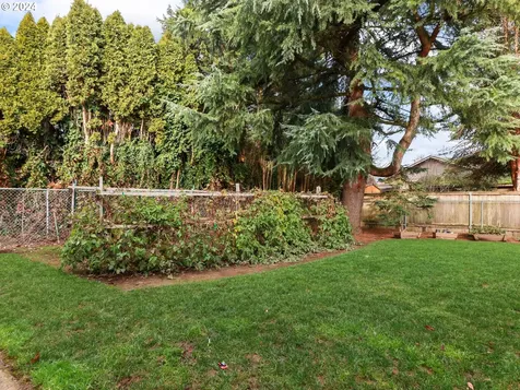 13003 NW 40th Avenue Vancouver WA 98685
