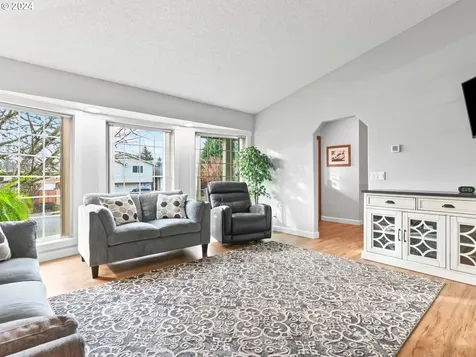 13003 NW 40th Avenue Vancouver WA 98685