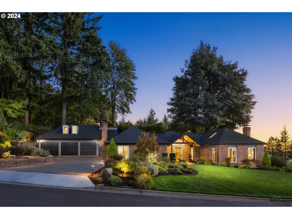 2366 Palisades Crest Drive Lake Oswego OR 97034