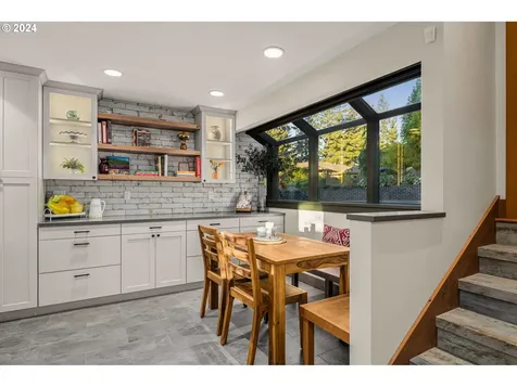 2366 Palisades Crest Drive Lake Oswego OR 97034