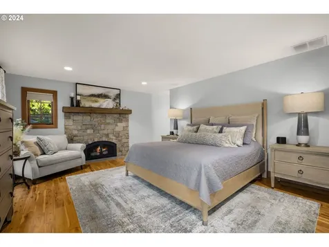 2366 Palisades Crest Drive Lake Oswego OR 97034